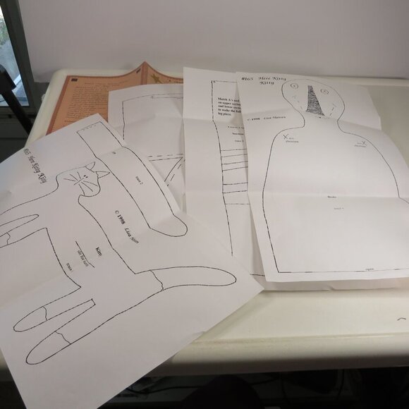 A STITCH IN TIME Pattern #165 & # 162...26" & 8" Rag Primitive Doll UNCUT - Picture 3 of 11